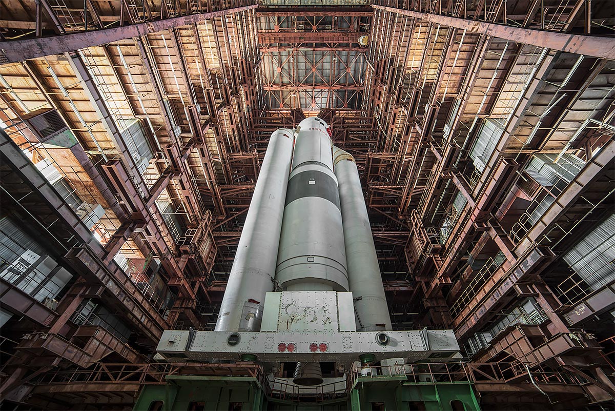 endurance test, space junk #20, kazakhstan, 2016 (inside the 170m high sdi tower remains a engergia-buran rocket prototype on the dynamic test stand since 25y)