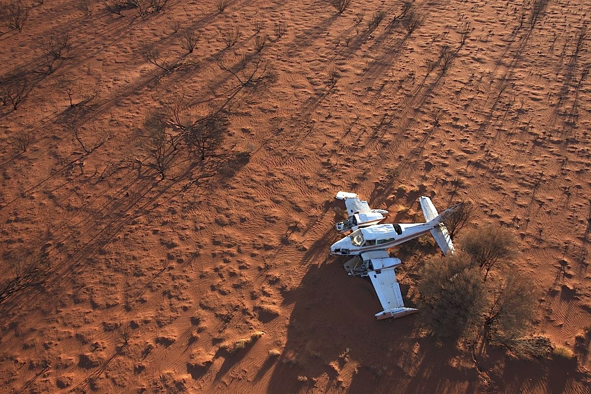 landing on the red planet, happy end #14.1, australia, 2013 (all 4 on board survived the forced landing and got rescued in 1993)