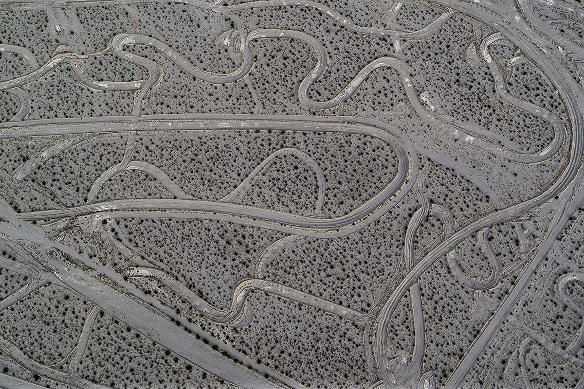 leftscape #12, usa, 2017 (dirt race track abandoned in nevada)